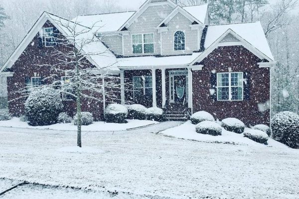 A Week Of ‘Weather Mood Swings’ In Georgia Culminates With Snow